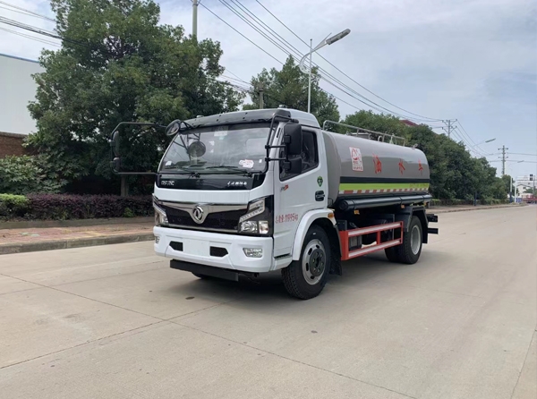 阿坝东风洒水车